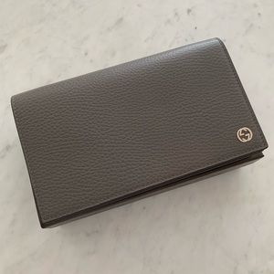 Gucci Betty Shanghai grey wallet on chain